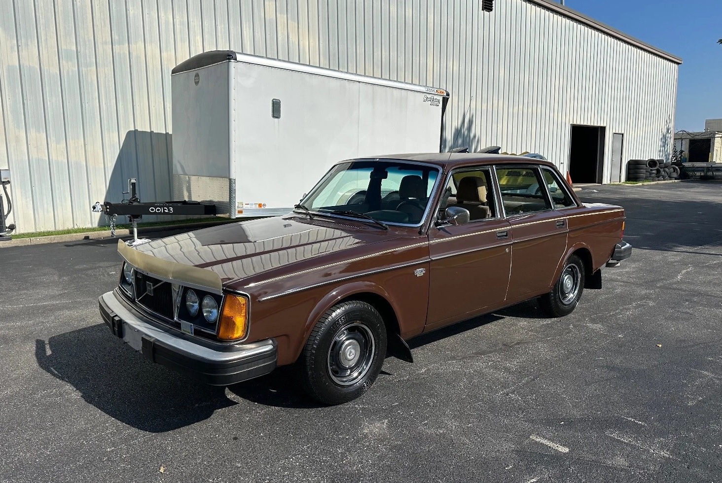 Image of Volvo 240